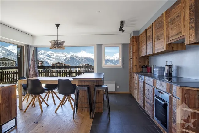 Prächtige Eckwohnung mit 4,5 Zimmern, 101 m², in der Nähe des Skigebiets