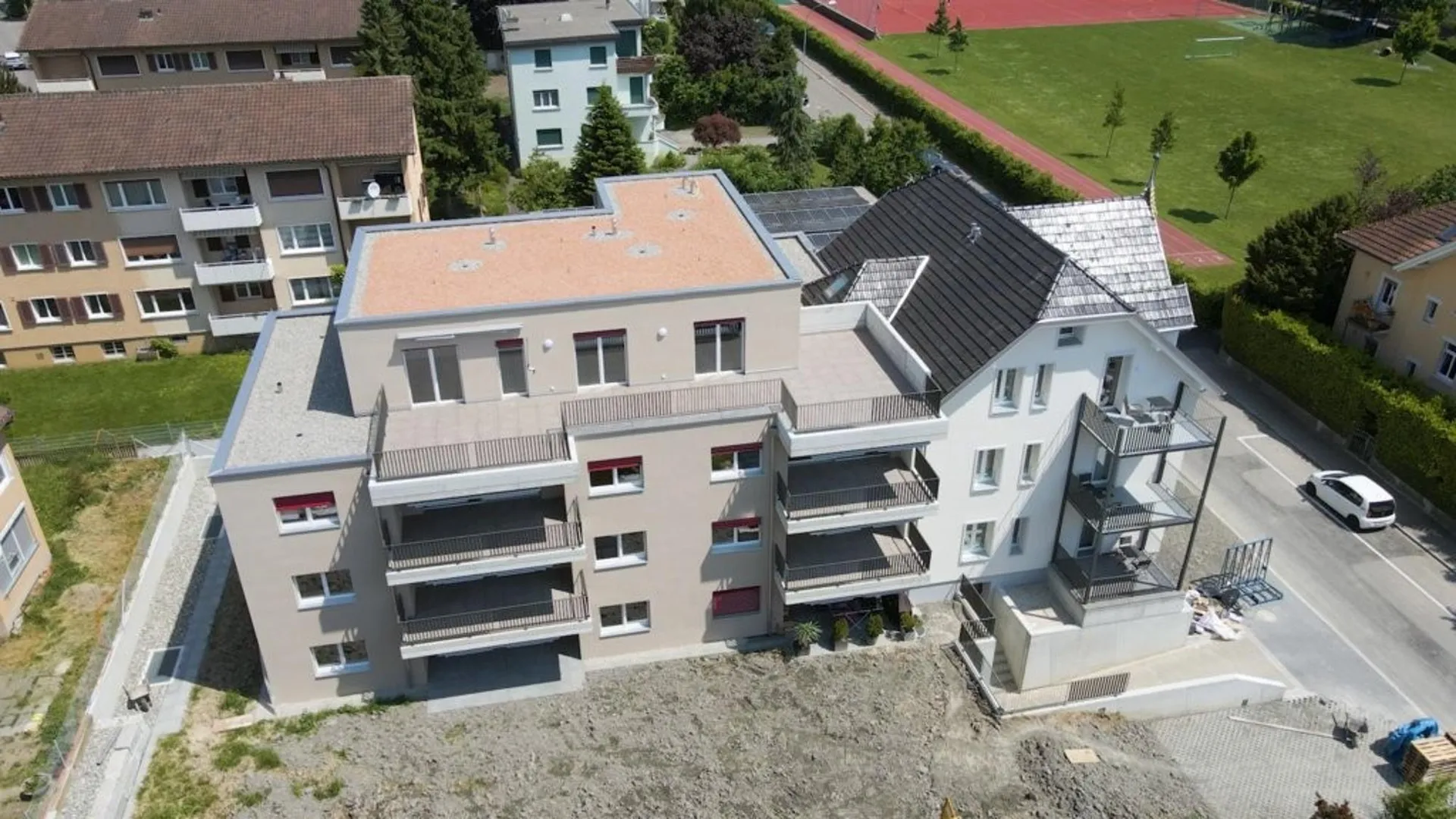 TOLLE UND GROSSZÜGIGE ATTIKAWOHNUNG SUCHT NACHMIETER