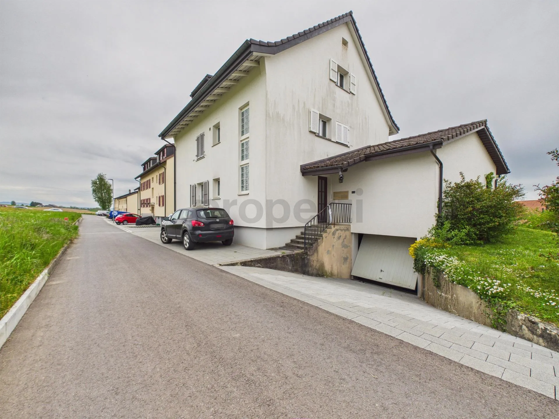 Charmante 3-Zimmer-Wohnung mit Balkon, Ins