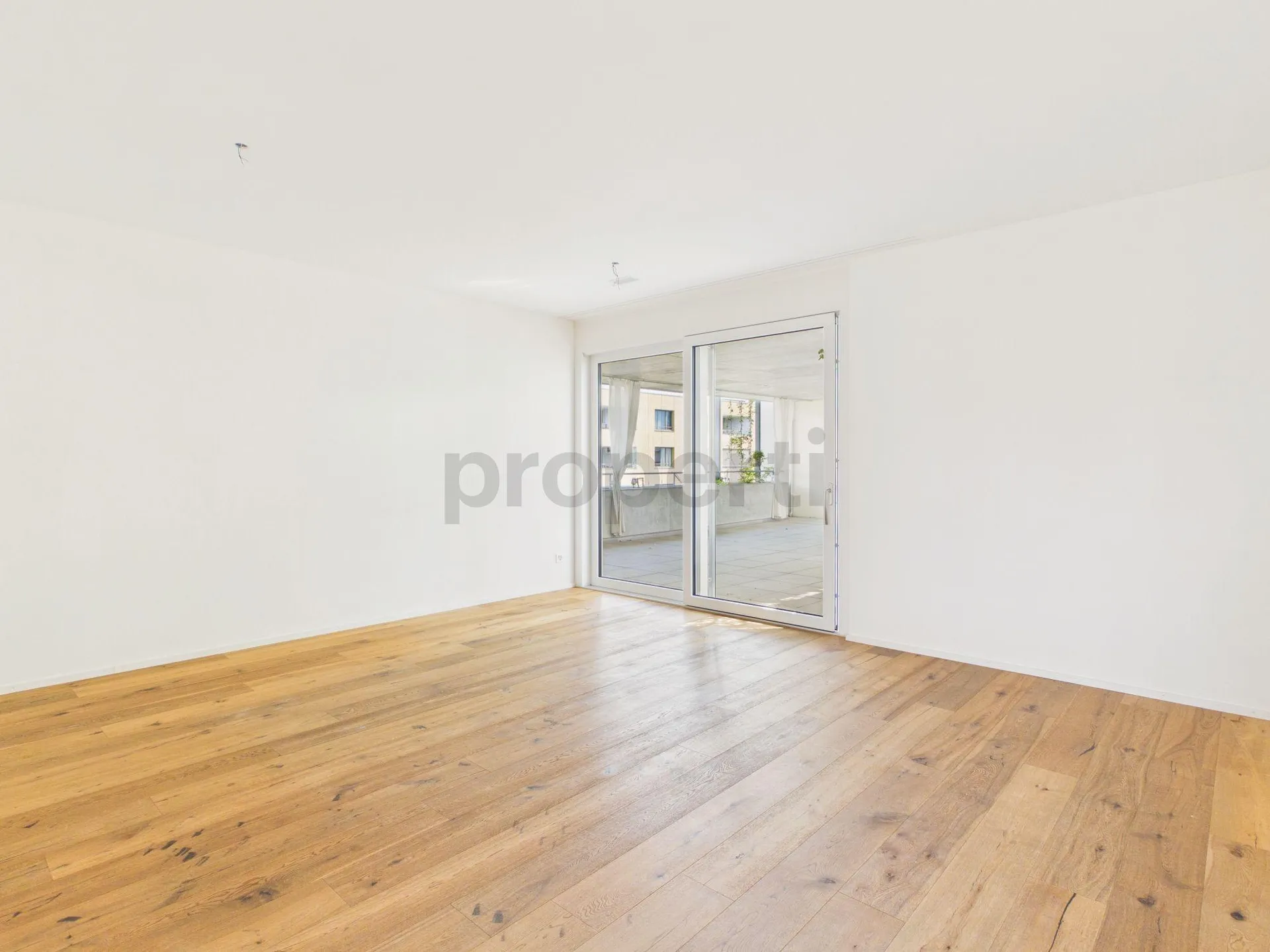 Moderne 5.5-Zimmer-Wohnung mit Balkon, Emmen