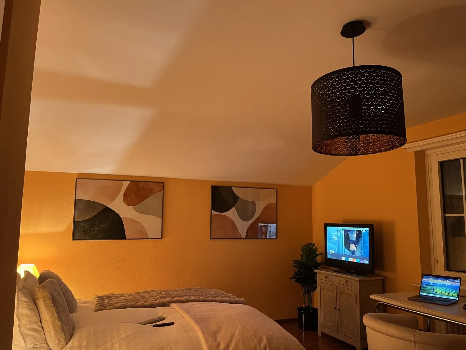 5½ ZIMMER-HAUS IN UNTERENGSTRINGEN (ZH), MÖBLIERT, TEMPORÄR