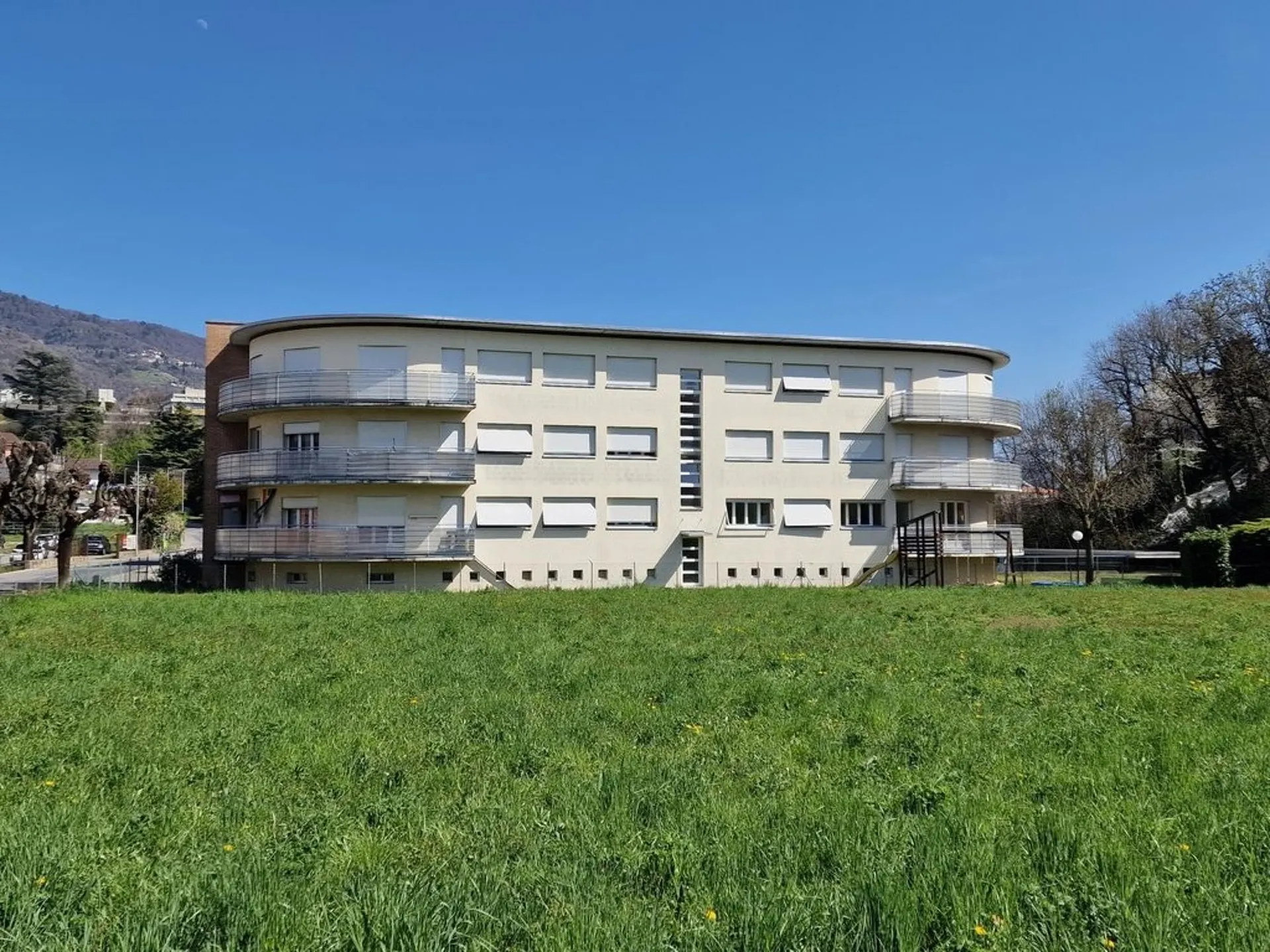 Grande appartamento in zona tranquilla