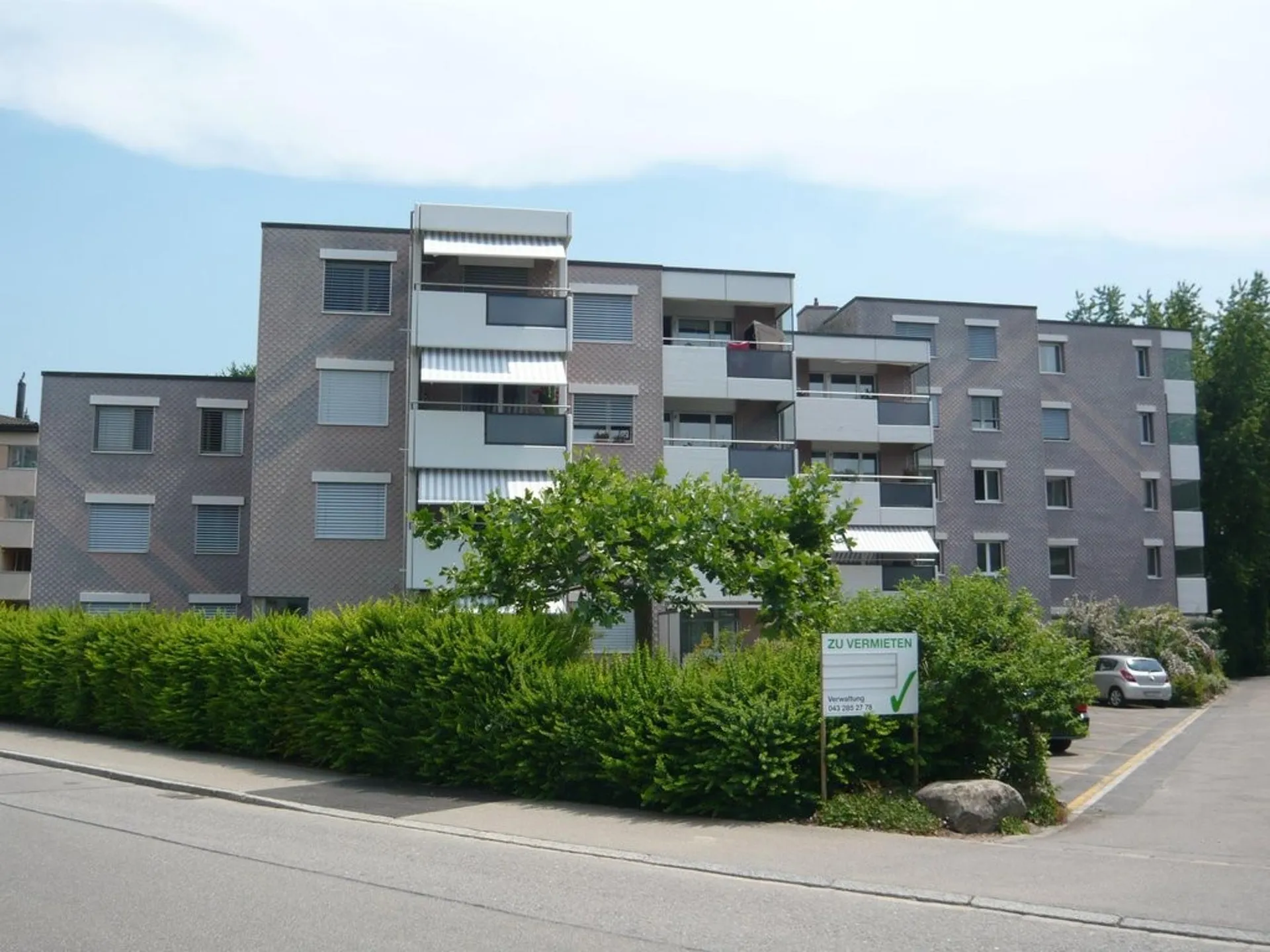 Helle Wohnung in ruhigem Quartier / 3.5 Zimmerwohnung EG