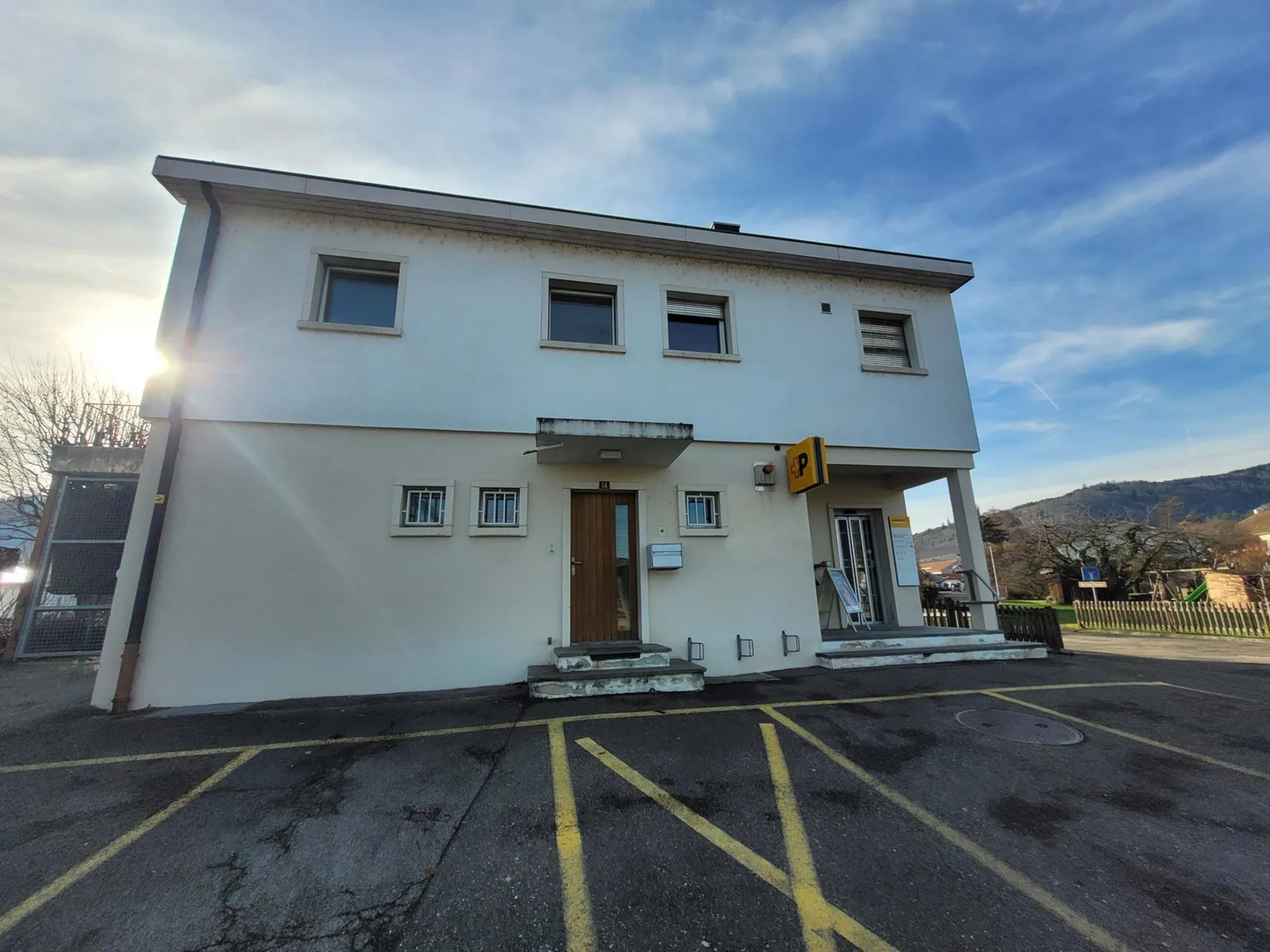 Appartement spacieux de 4 pièces au 1er étage à louer à Glovelier, idéalement situé