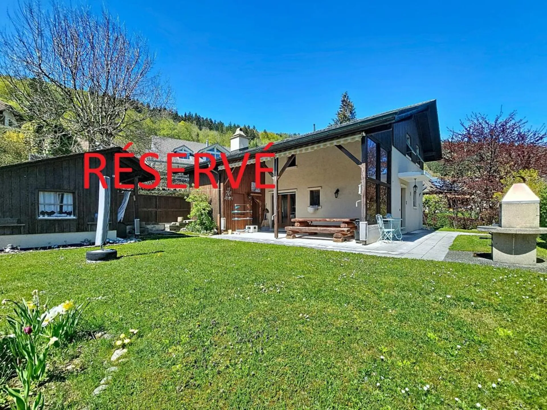 Villa avec grand jardin à Villeret