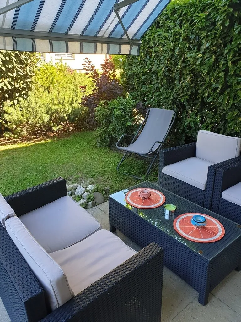 Charmant appartement avec terrasse situé dans un quartier tranquille