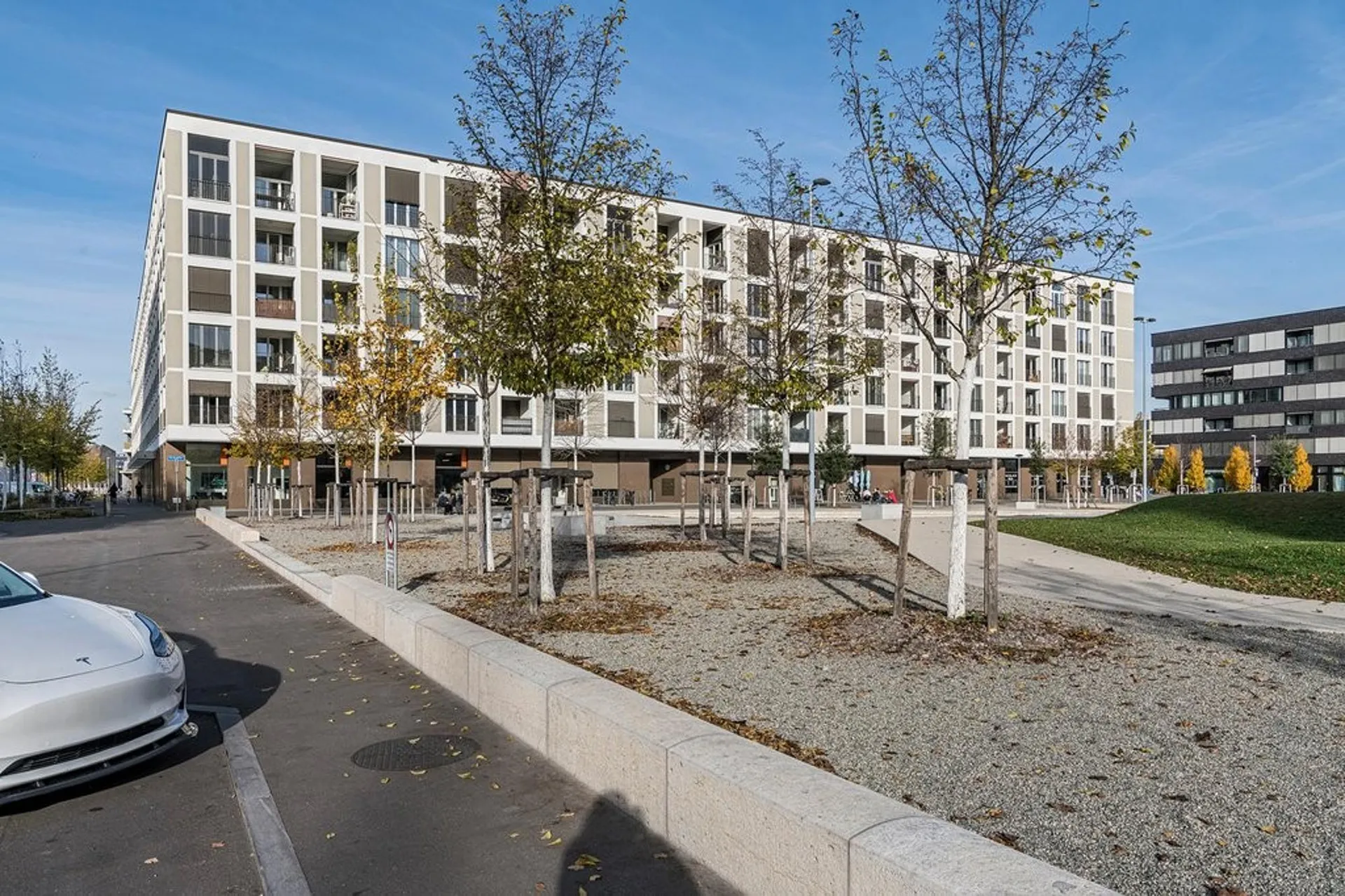 Moderne Dachwohnung im Erlenmattquartier