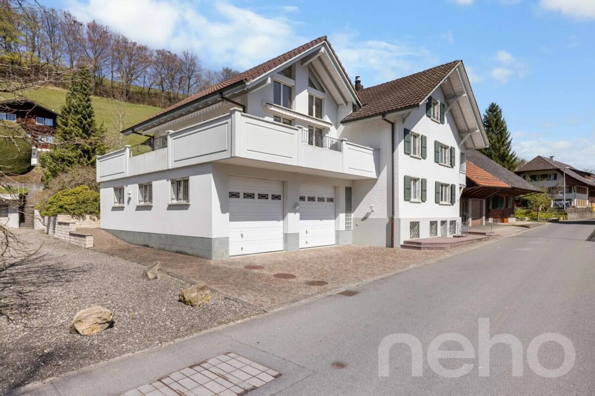 Stilvolles Mehrgenerationenhaus mit Terrasse und viel Privatsphäre