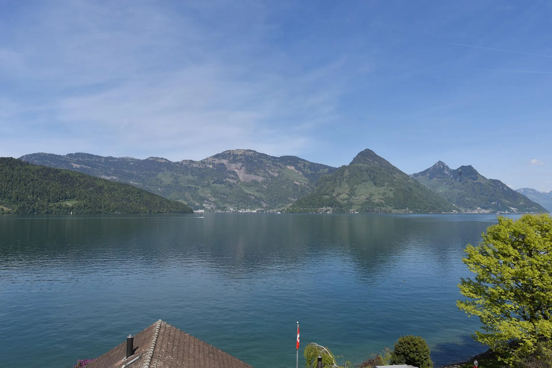 Erstvermietung - Exklusive 4.5-Zimmerwohnung am See in Buochs
