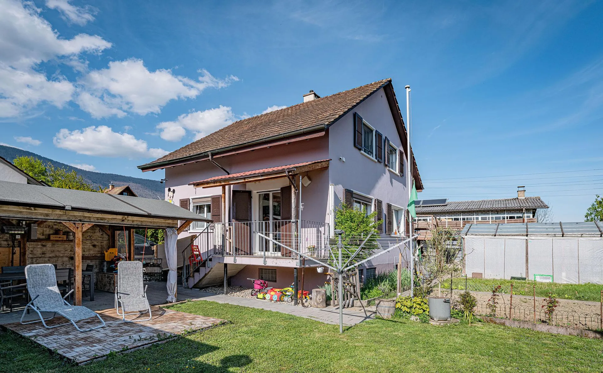 SELTENE CHANCE: FREISTEHENDES HAUS - ZENTRAL UND PREISWERT