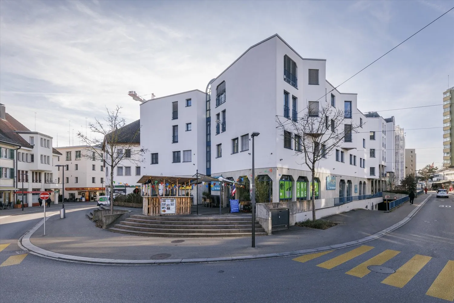 Einstellhallenplatz im Zentrum von Neuhausen