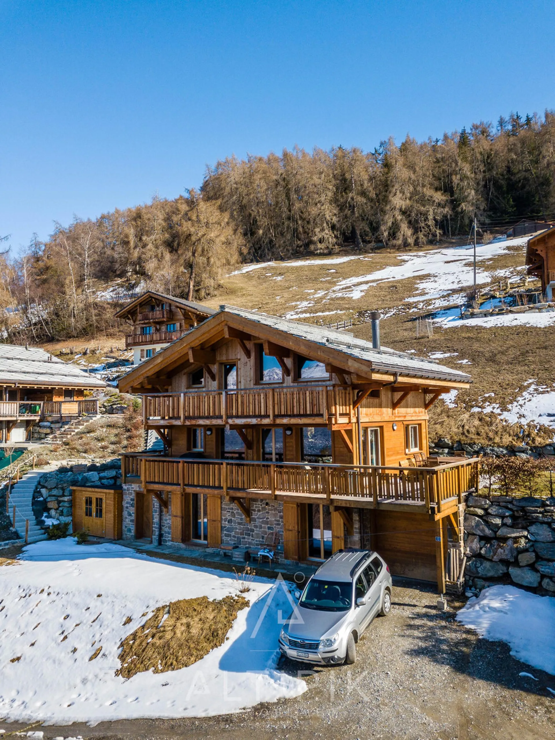 Superbe chalet proche de Sion et du domaine des 4 Vallées