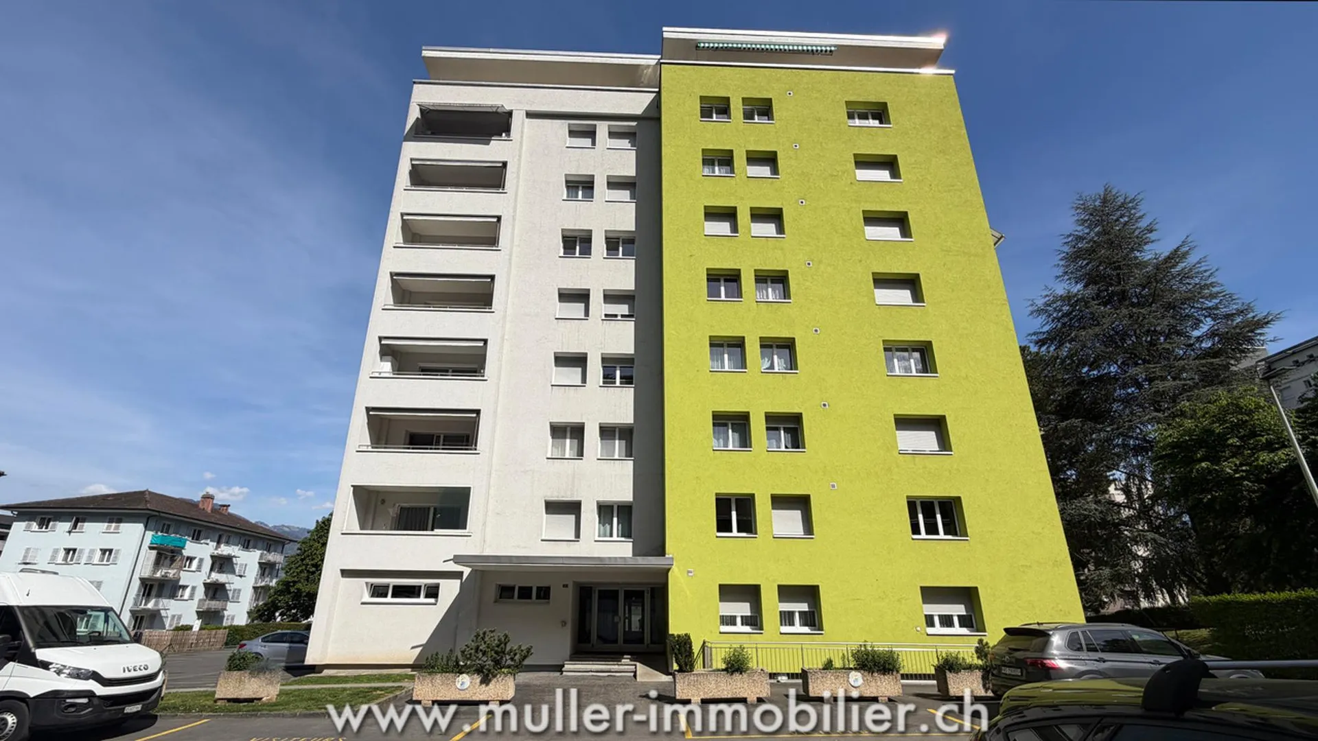 Appartement 3.5 pièces rénové avec balcon à Monthey