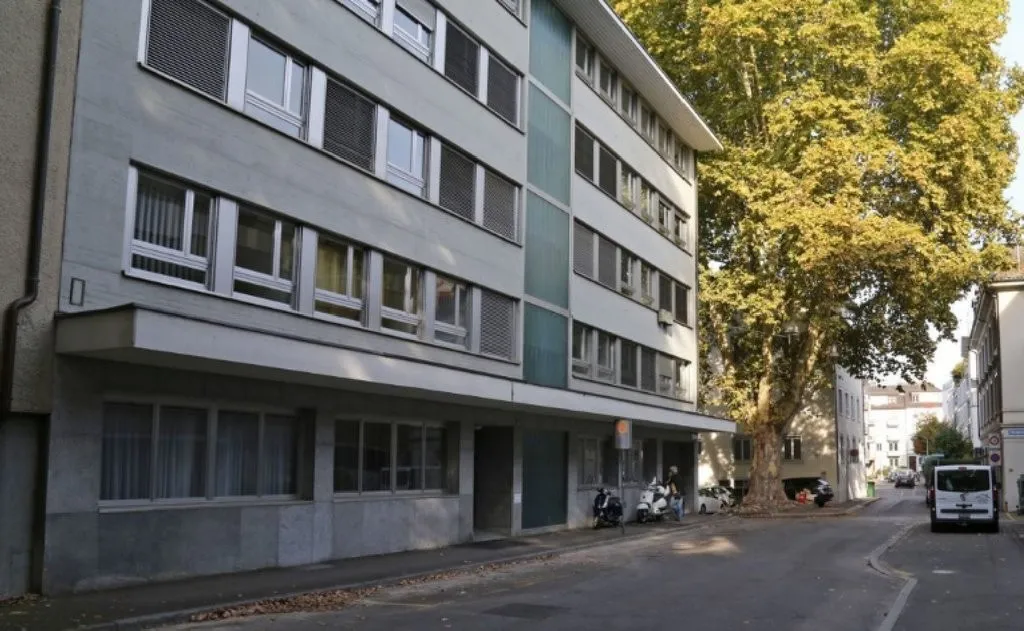 Archivfläche im Dachgeschoss - 100 m2 im Kreis 8