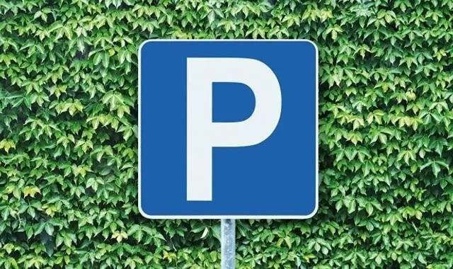 Grosszügiger Motorradplatz im Seefeld