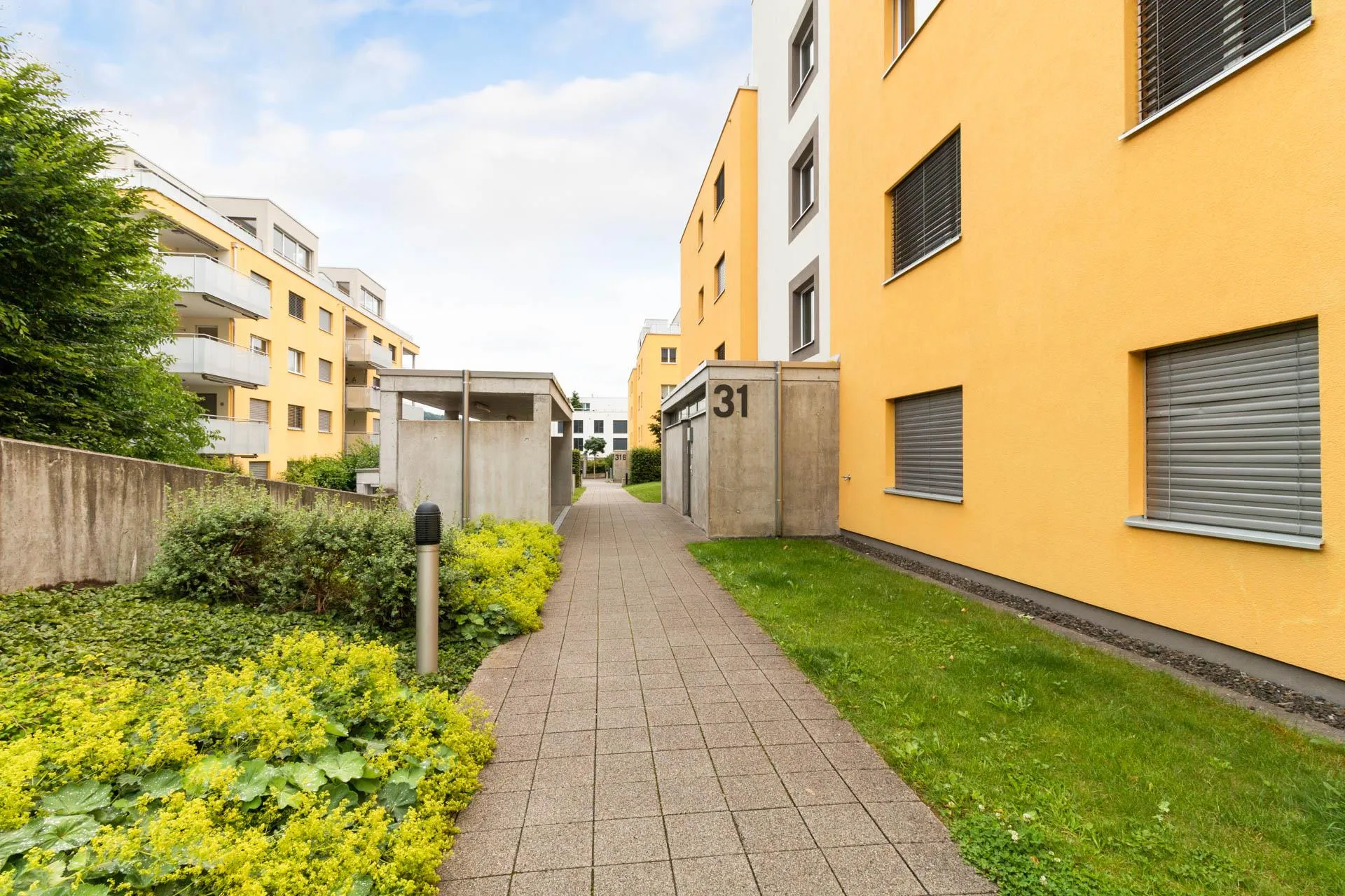 Modern und ruhiges Wohnen in schönem Quartier!
