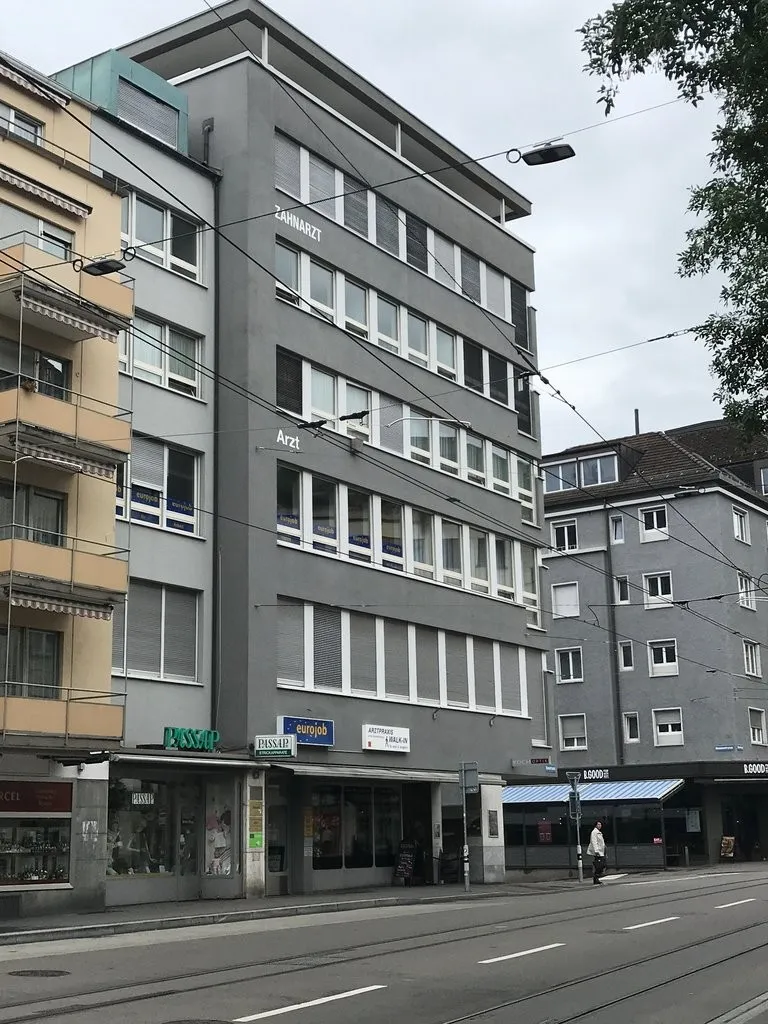 Büro/Atelier direkt beim Bahnhof Oerlikon