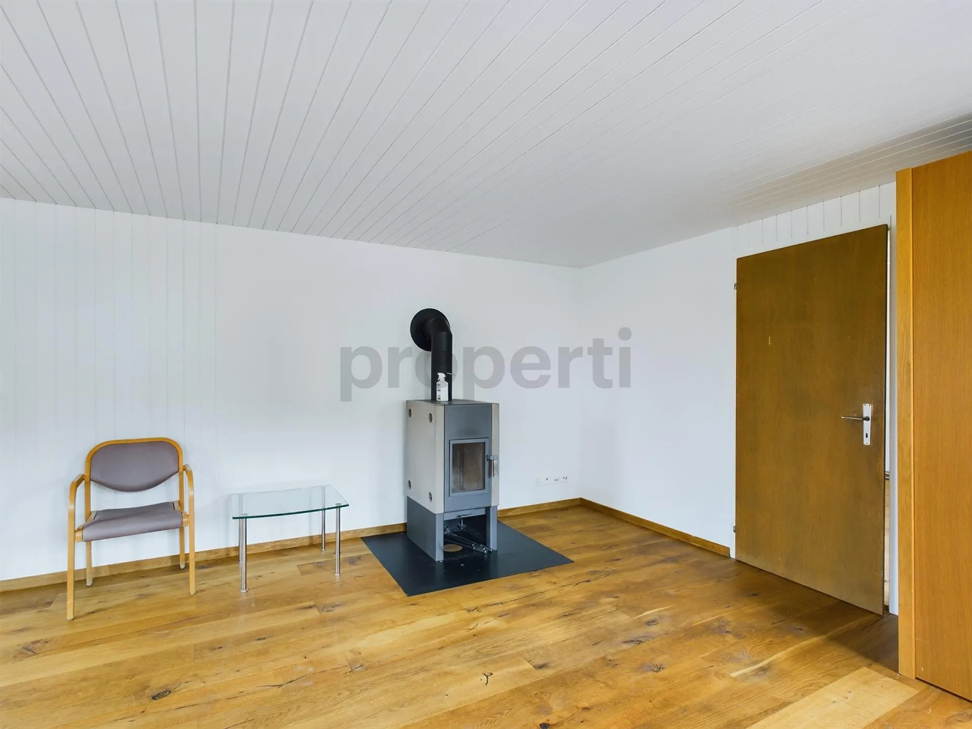 Möbliertes WG-Zimmer (16 m2) in Turbenthal, Kanton Zürich, nach Ver...