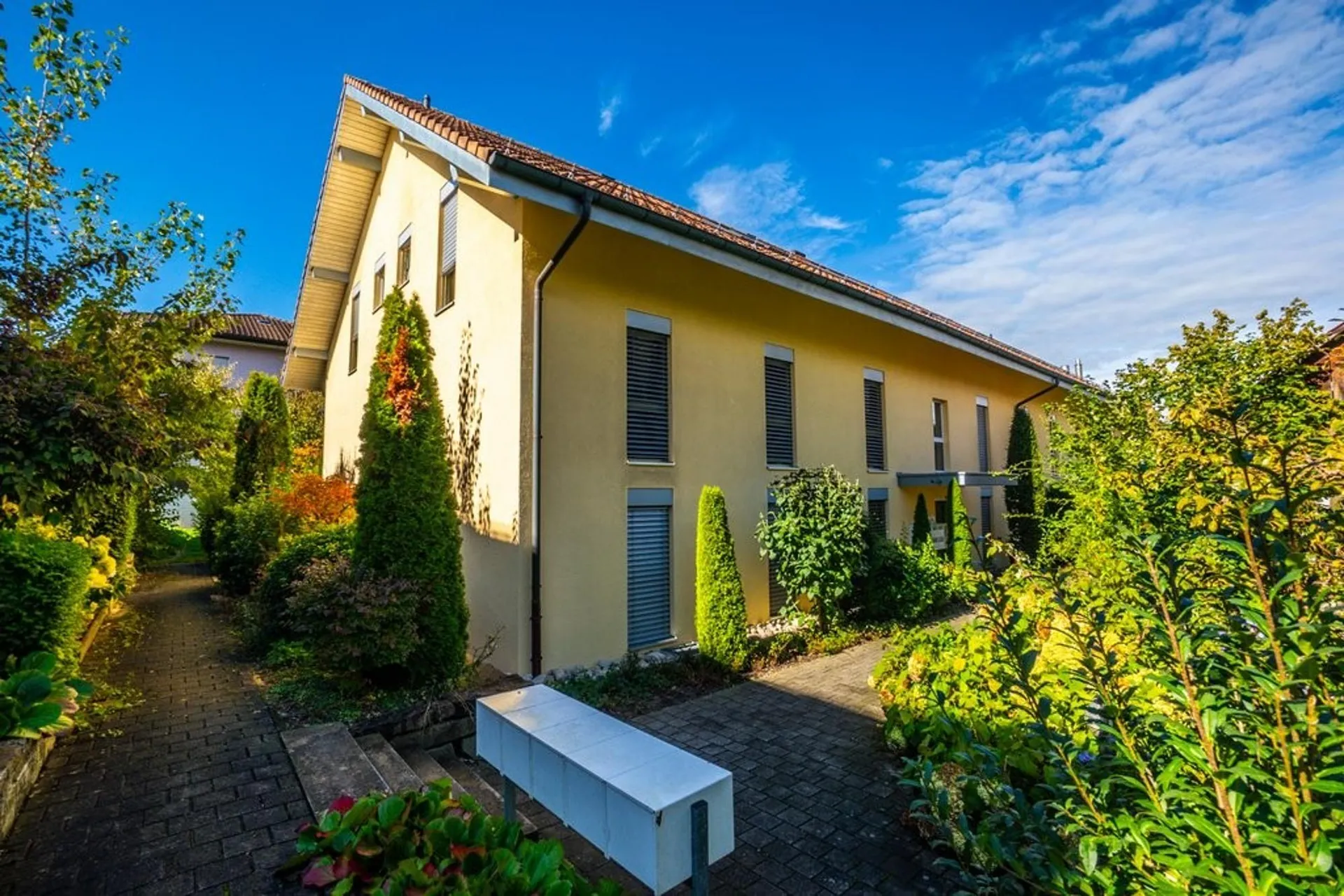 Neues Zuhause mit Gartensitzplatz - 1 Monat gratis sichern!