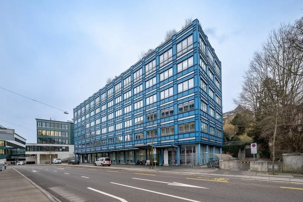 Einstellplätze an zentraler Lage zu vermieten