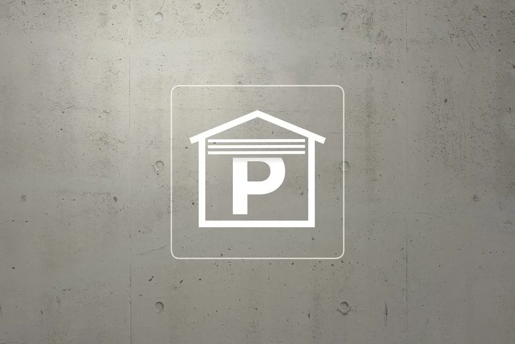 Geräumige Garagenbox im Superblock St. Johann