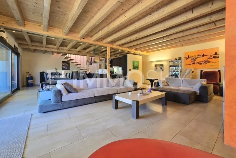 Commencez l’hiver dans une maison alliant confort et sérénité