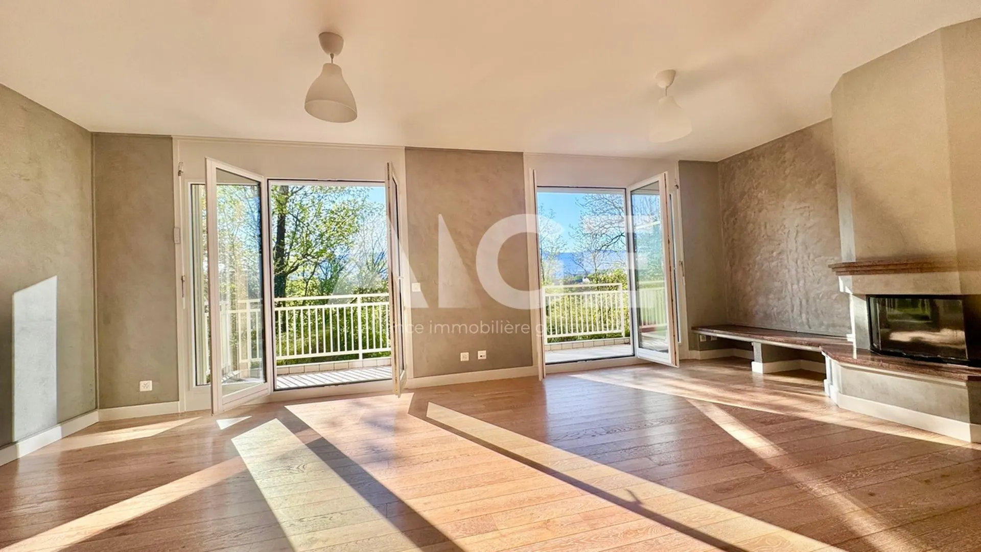 Jolie villa avec studio indépendant