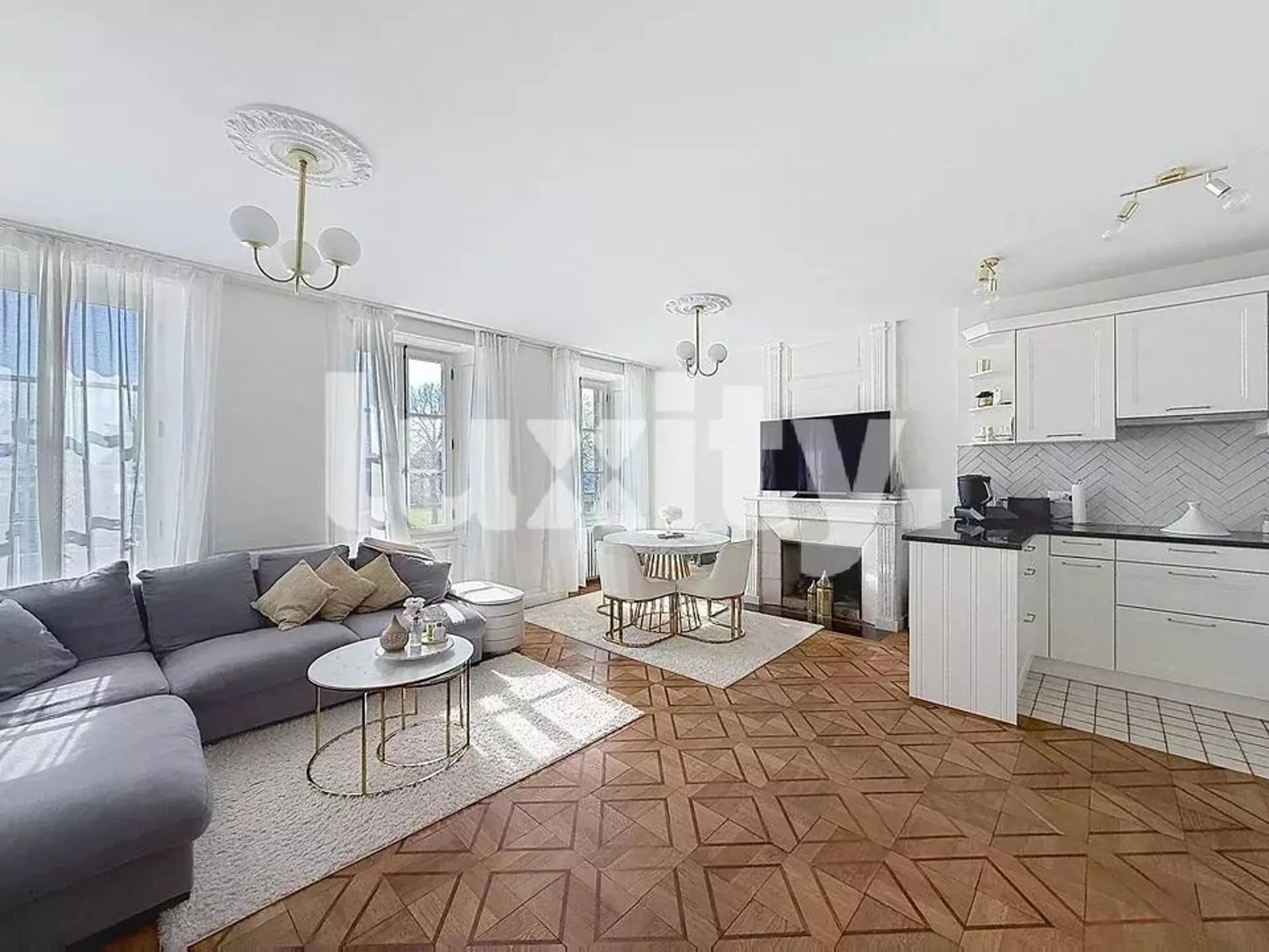 À LOUER ? APPARTEMENT D'EXCEPTION AU C?UR DE ROLLE, FACE AU LAC
