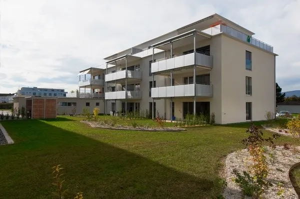 Suchen Sie einen gedeckten Einstellplatz für Ihr Auto?