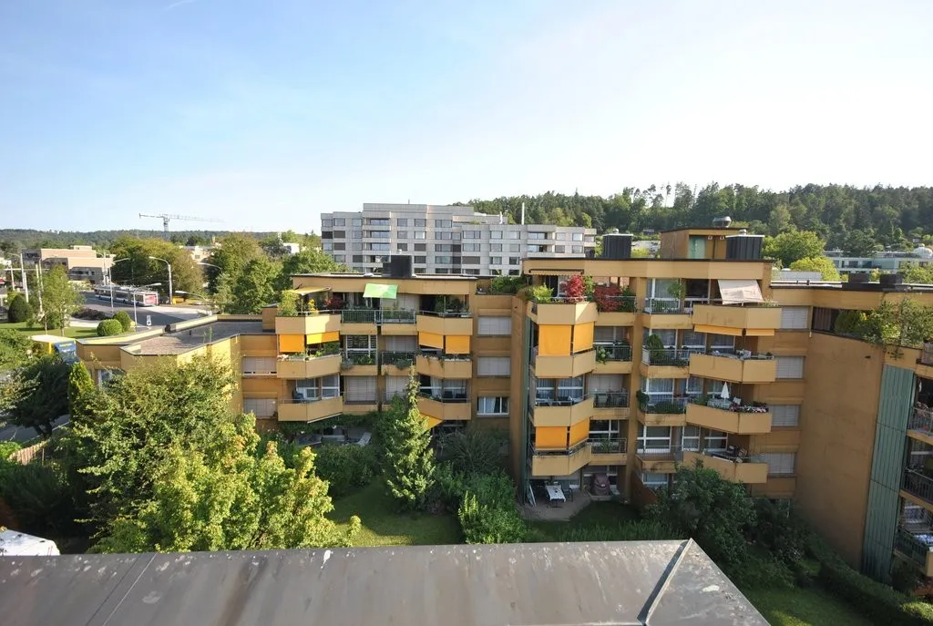Einstellplatz in Zürich Witikon zu vermieten!