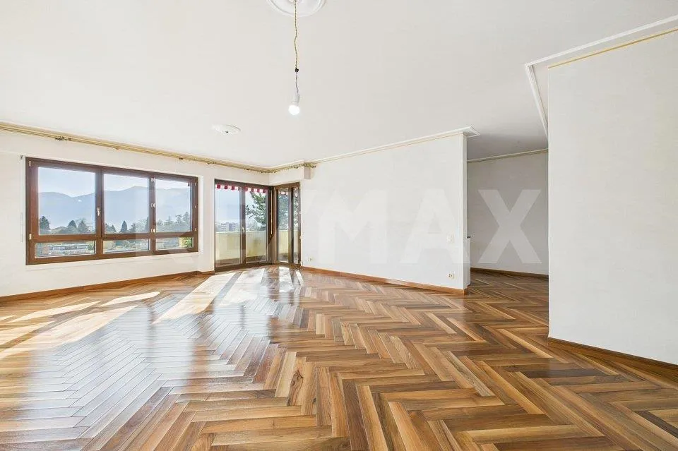 Appartamento 4.5 locali con vista mozzafiato su Lugano e il Monte Brè