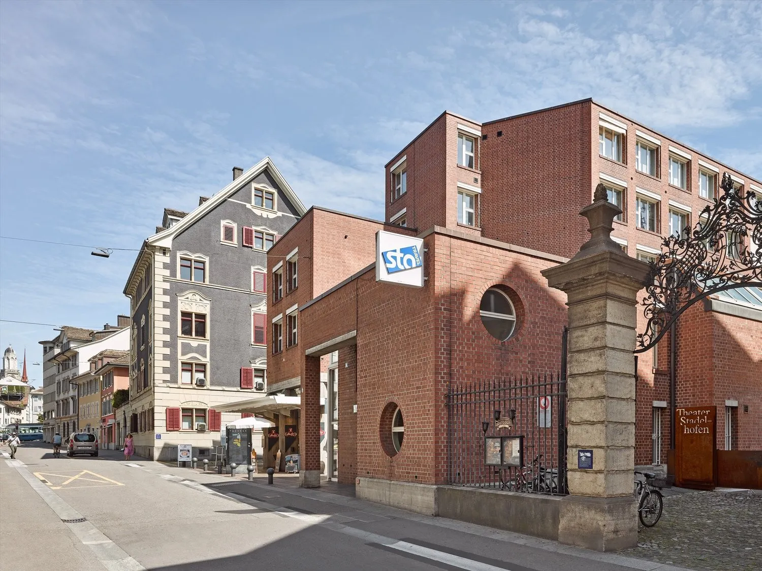 Einstellplatz direkt am Bahnhof Stadelhofen