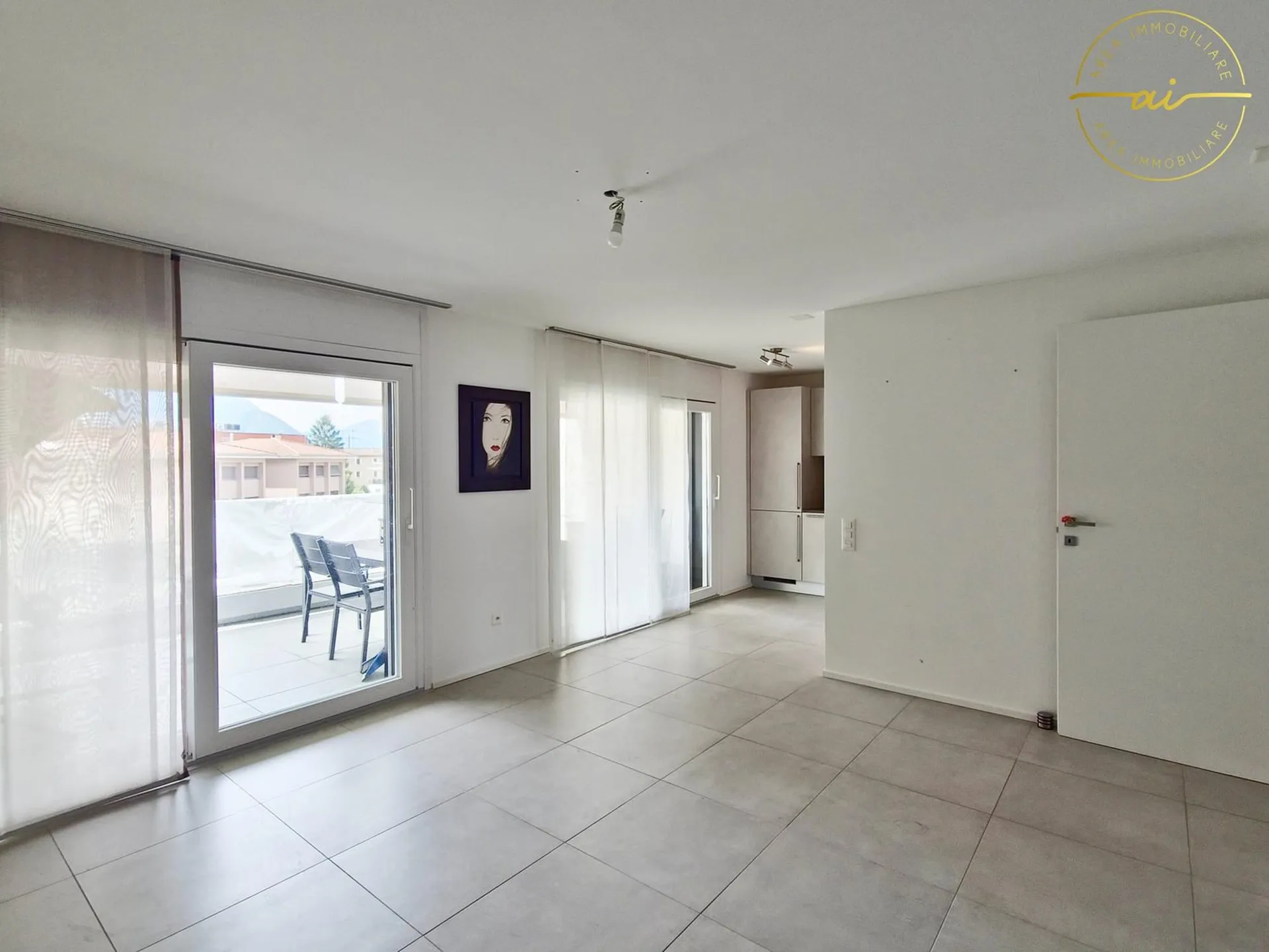 Moderno 3.5 locali con grande terrazza, Giubiasco