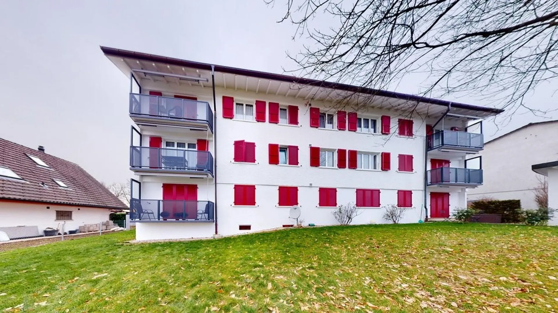 Helle Wohnung mit 2 Balkonen