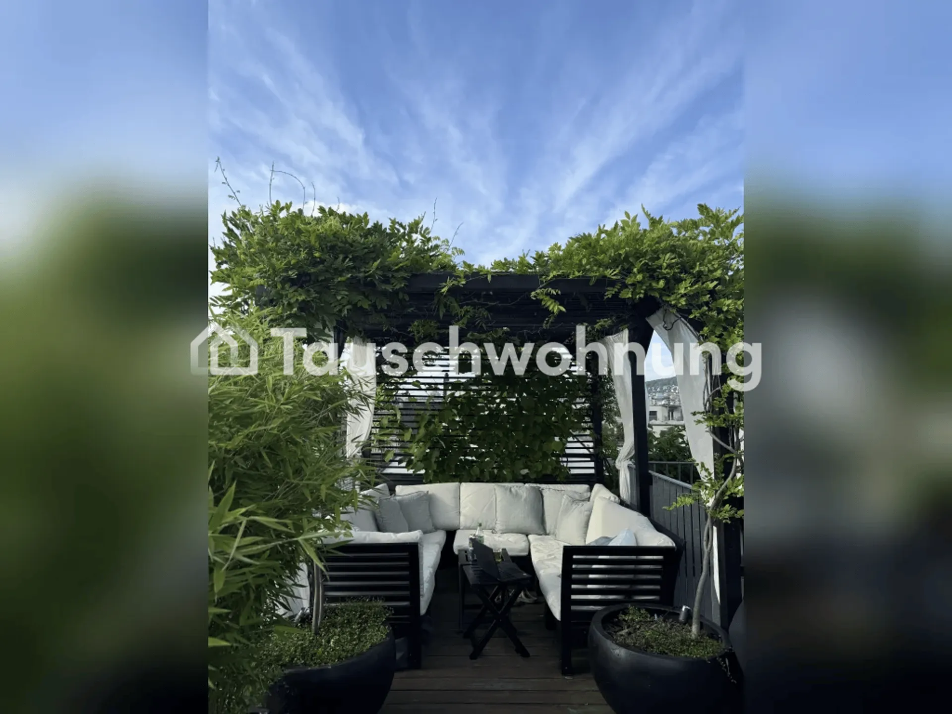 Tausche moderne 3.5 Zimmer WHG in Wiedikon mit privater DT