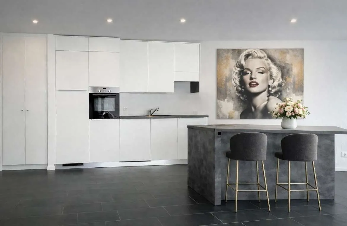 Elegante appartamento con ampia terrazza vista aperta disponibile da s