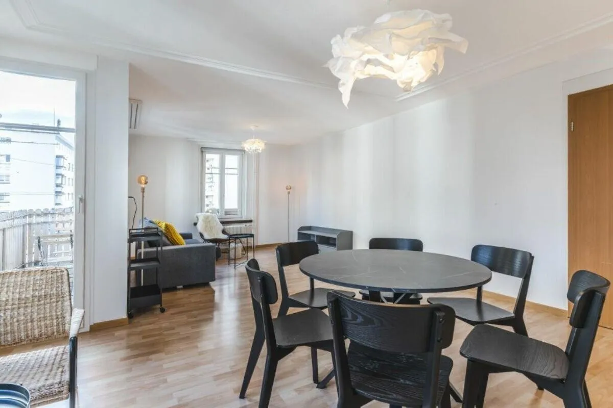 3 Zimmer Altbauwohnung zu vermieten