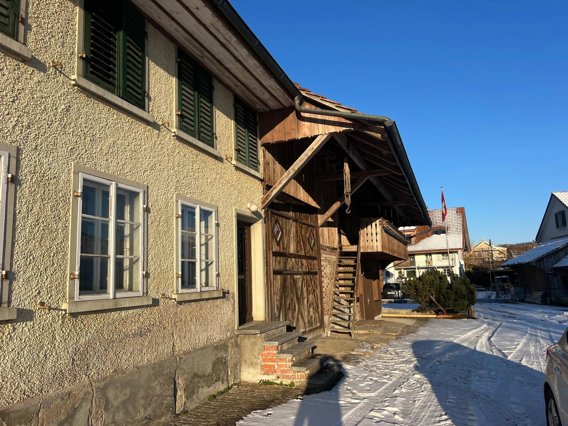 Charmantes Bauernhaus aus dem Jahr 1840 in ruhiger Lage von Madetswil