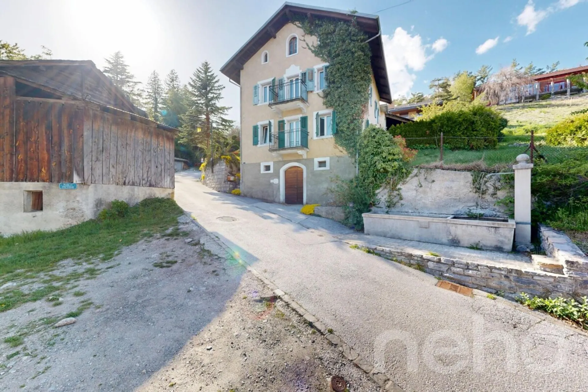 Appartement 4.5 à rénover avec jardin et grenier aménageable