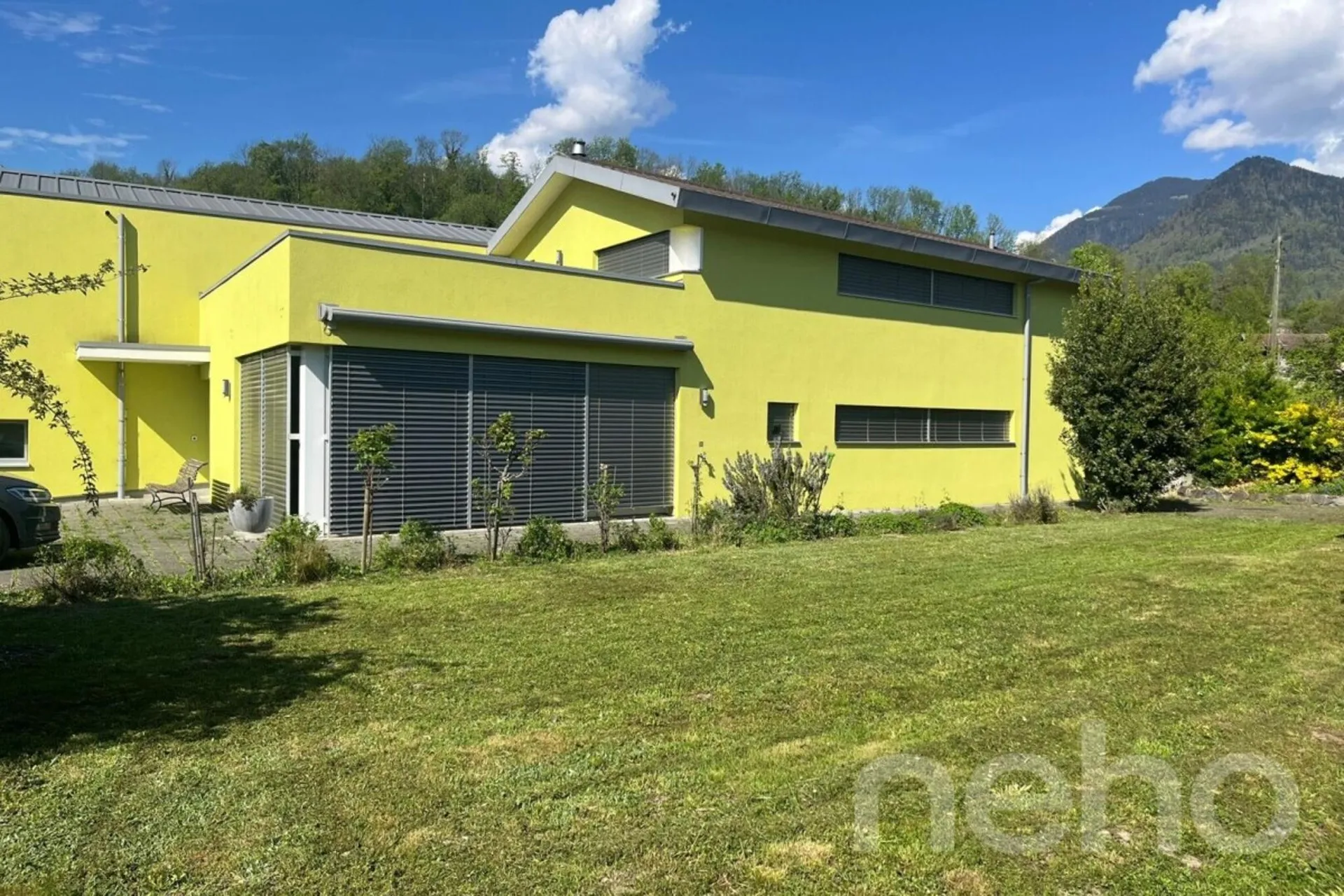 Villa contemporaine avec vue sur les Dents du Midi et potentiel unique