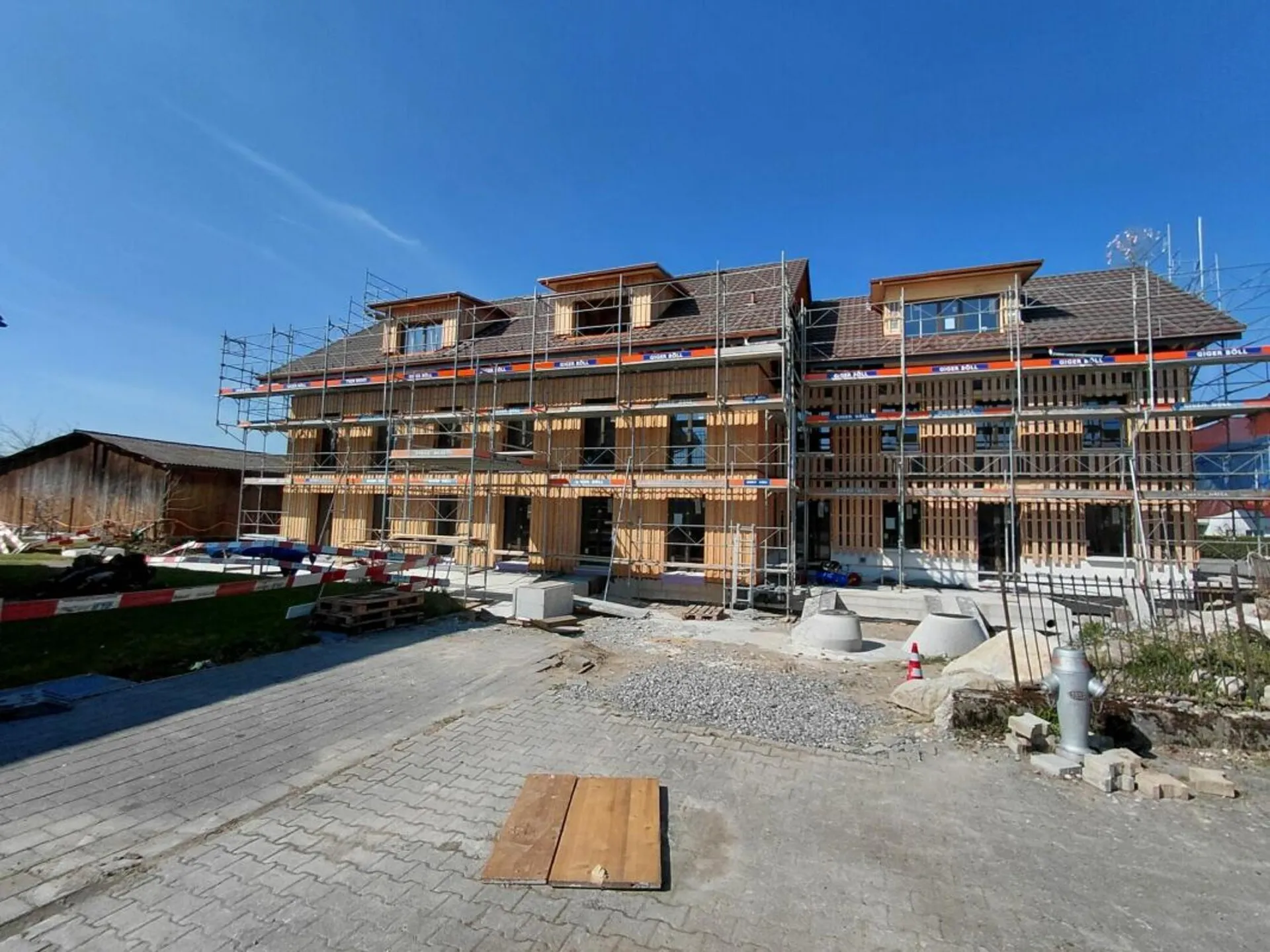 Erstbezug einer 2 1/2 Zimmer-Maisonettewohnung im Erdgeschoss/1. Obergeschoss