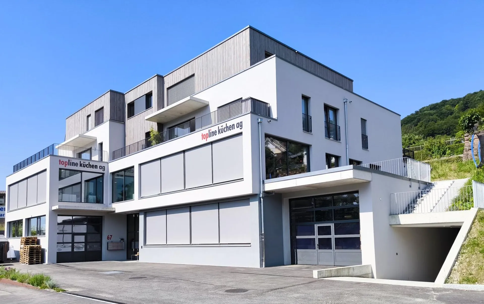 Moderne 4.5-Zimmer-Neubau-Wohnung mit Terrasse in Toffen