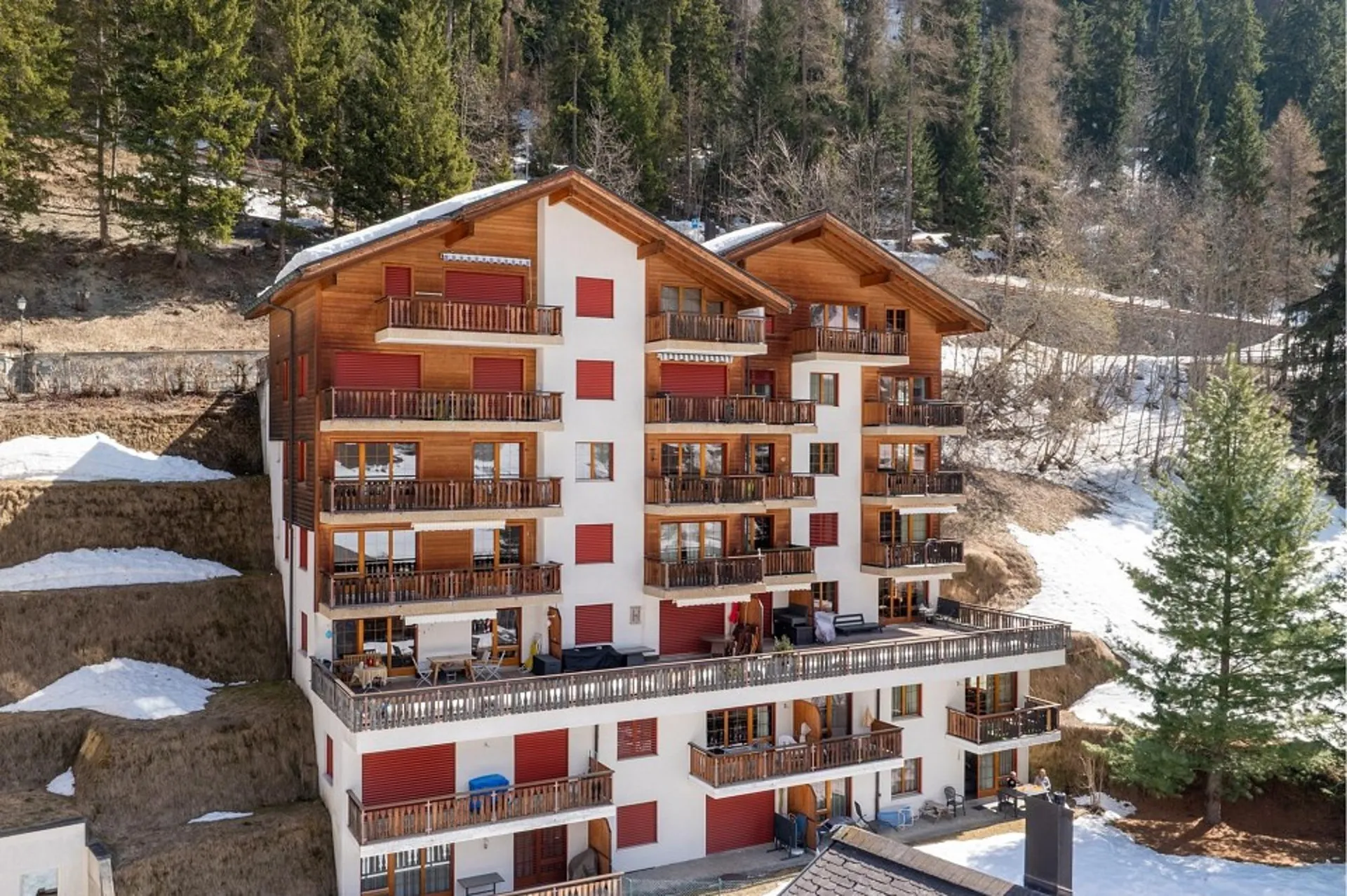 Exklusive 3.5-Zimmer-Dachwohnung mit Galerie an Toplage in Leukerbad - 119961001-197