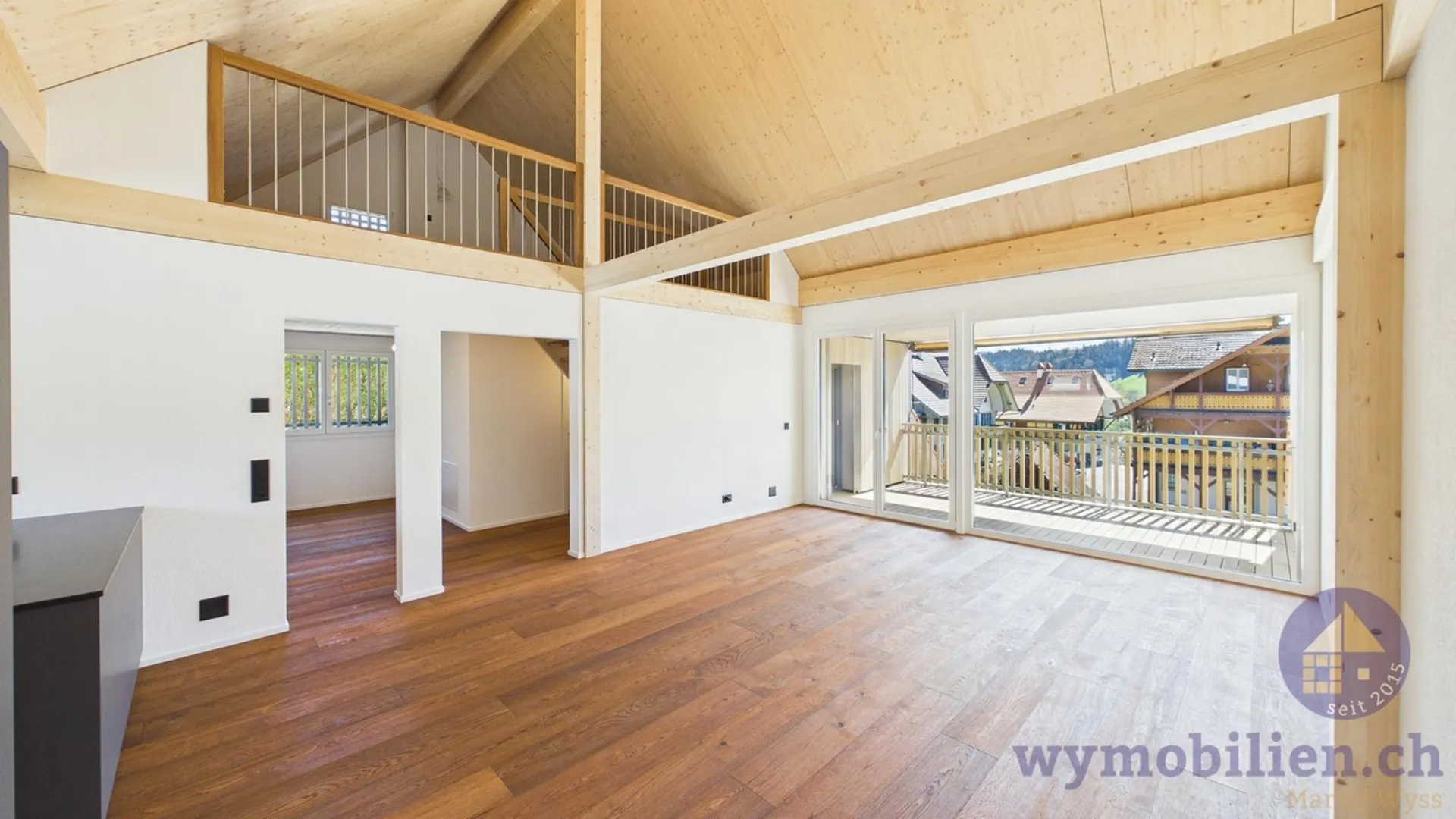 Erstbezug - Wohnen auf höchstem Niveau - 2 Zimmer + Galerie und Büro!