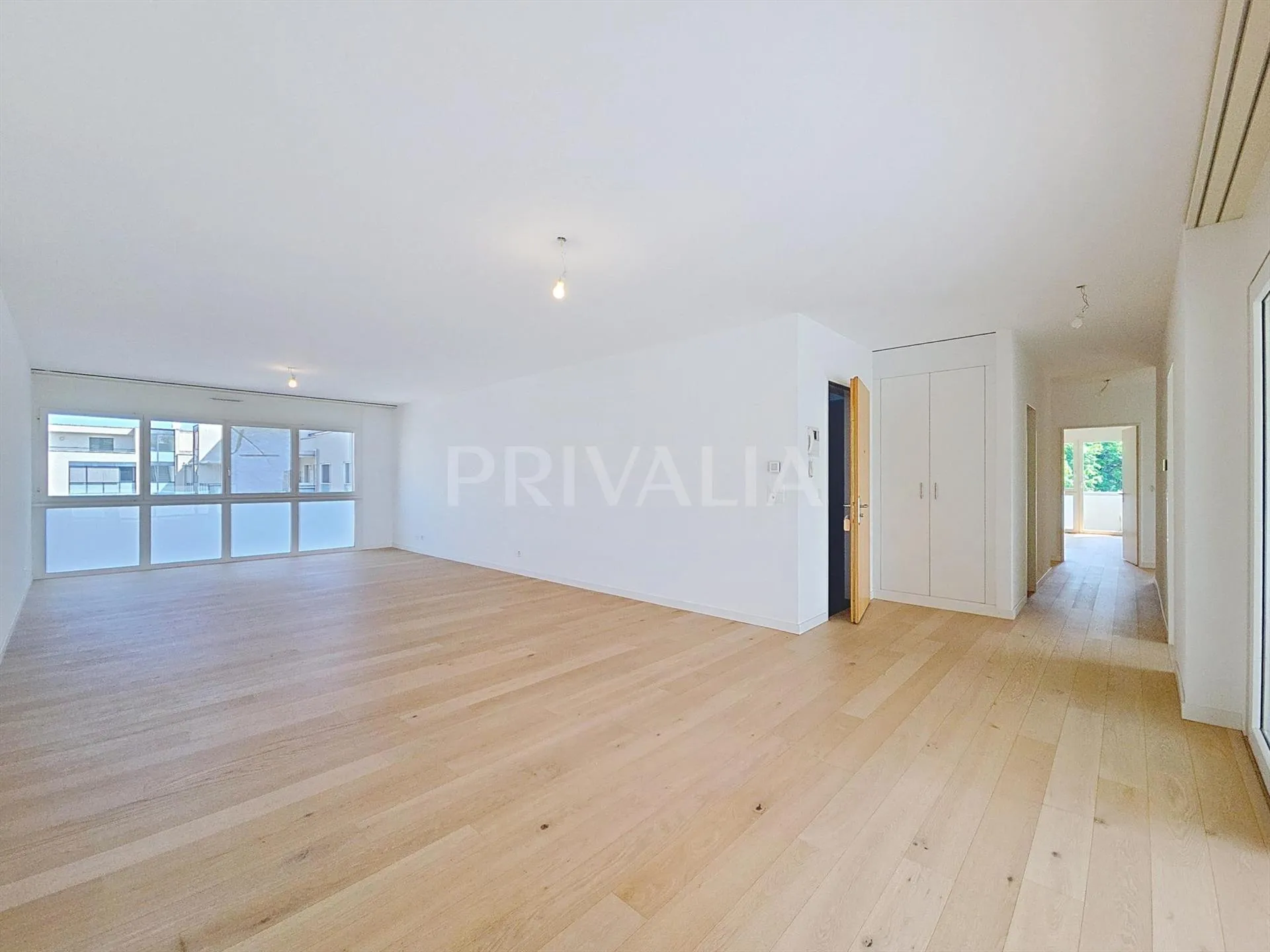 Bel appartement de 6.5 pièces au 2ème étage au sein d'une résidence...