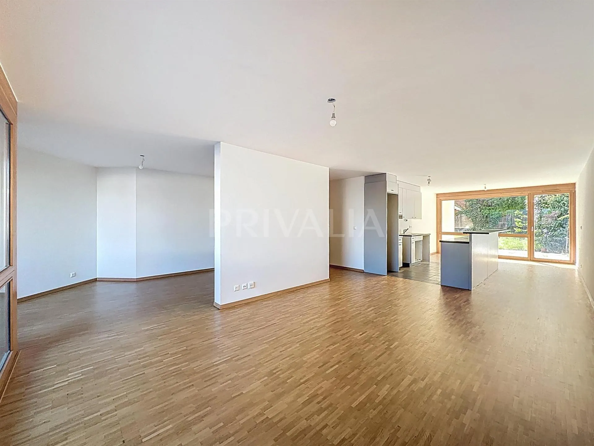 Bel appartement traversant à proximité des organisations internatio...