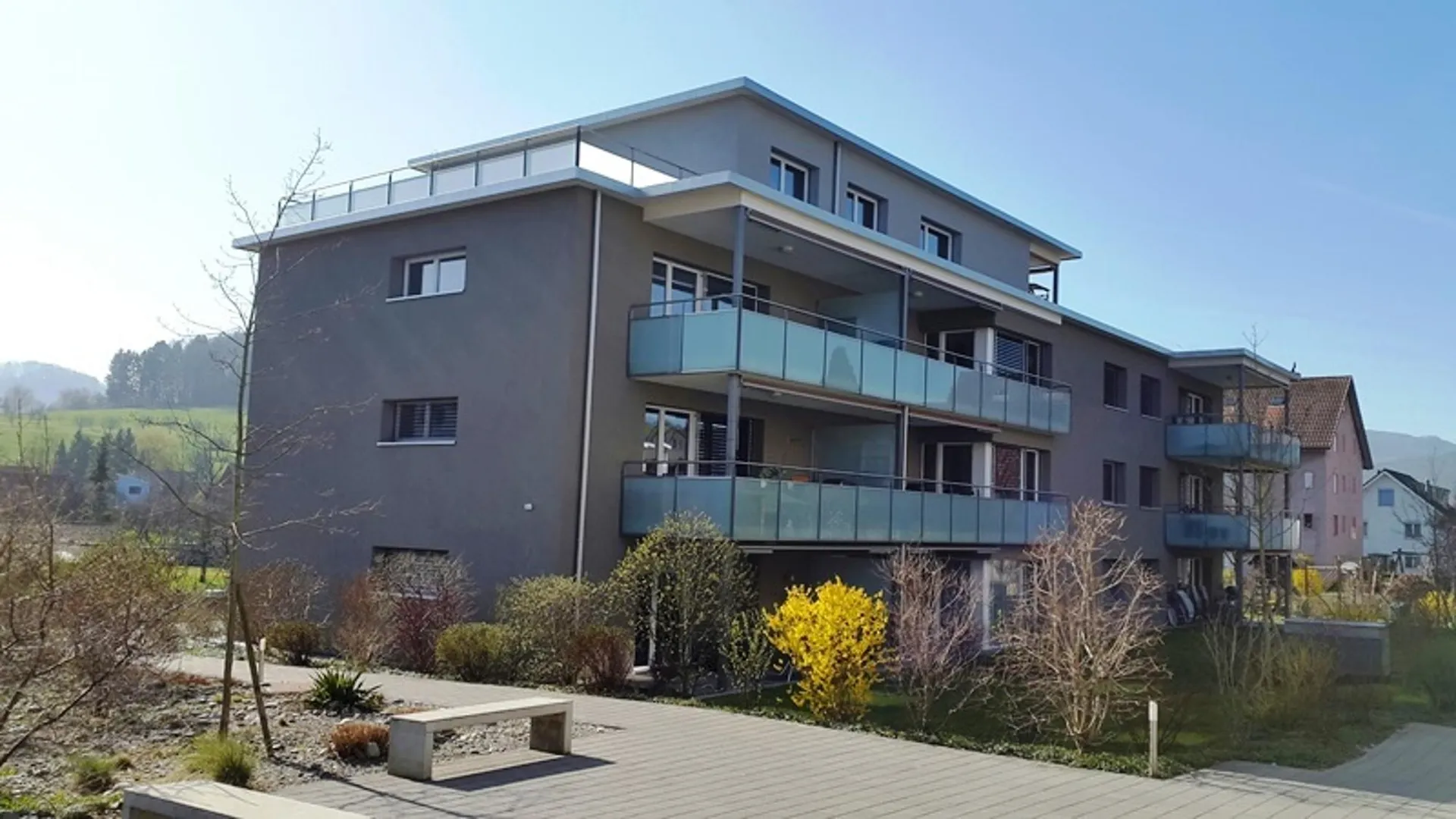 Moderne 3.5 Zimmer-Wohnung in idyllischer Lage