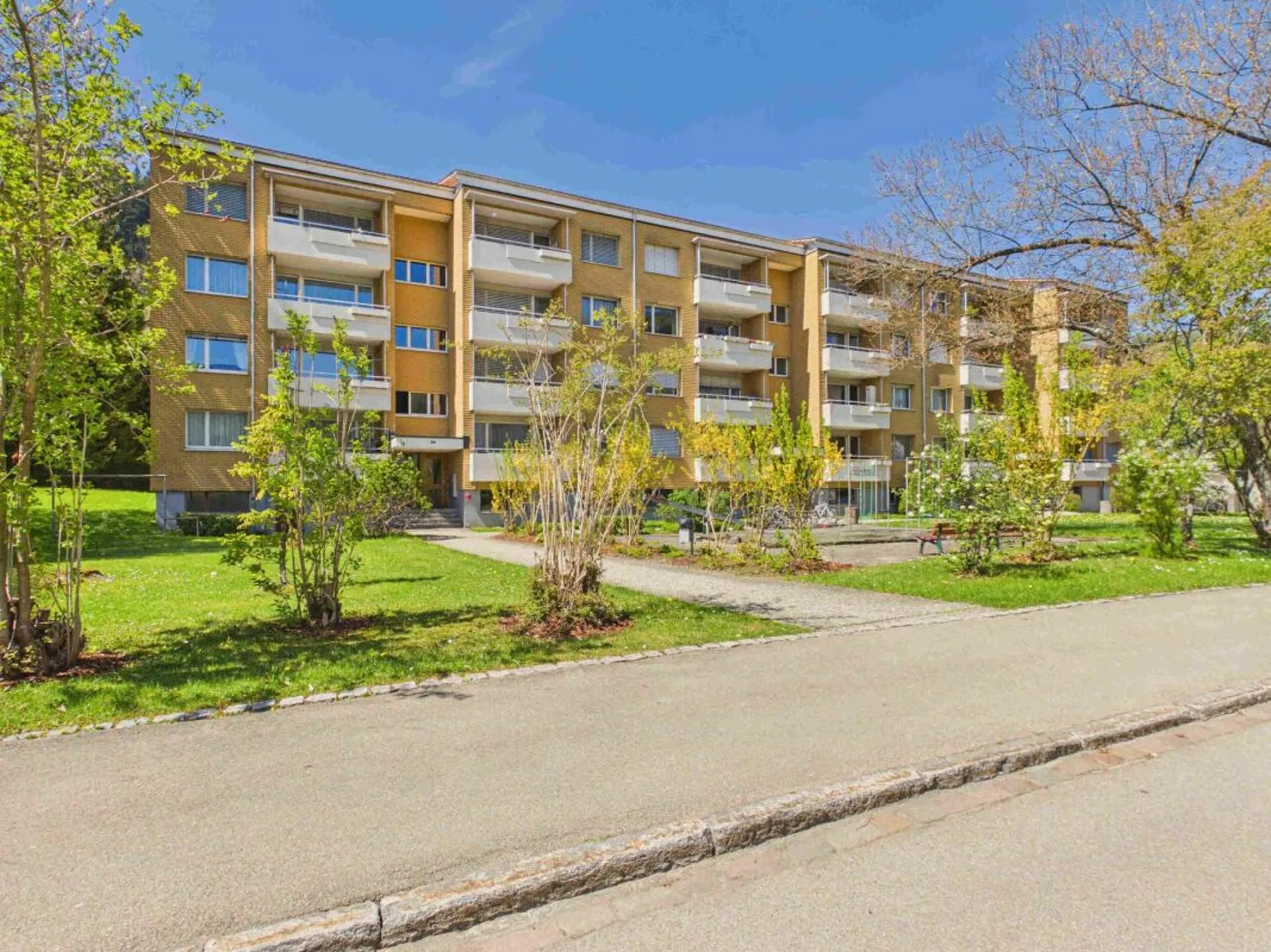 Komplettsanierte 3.5-Zimmerwohnung in Wattwil