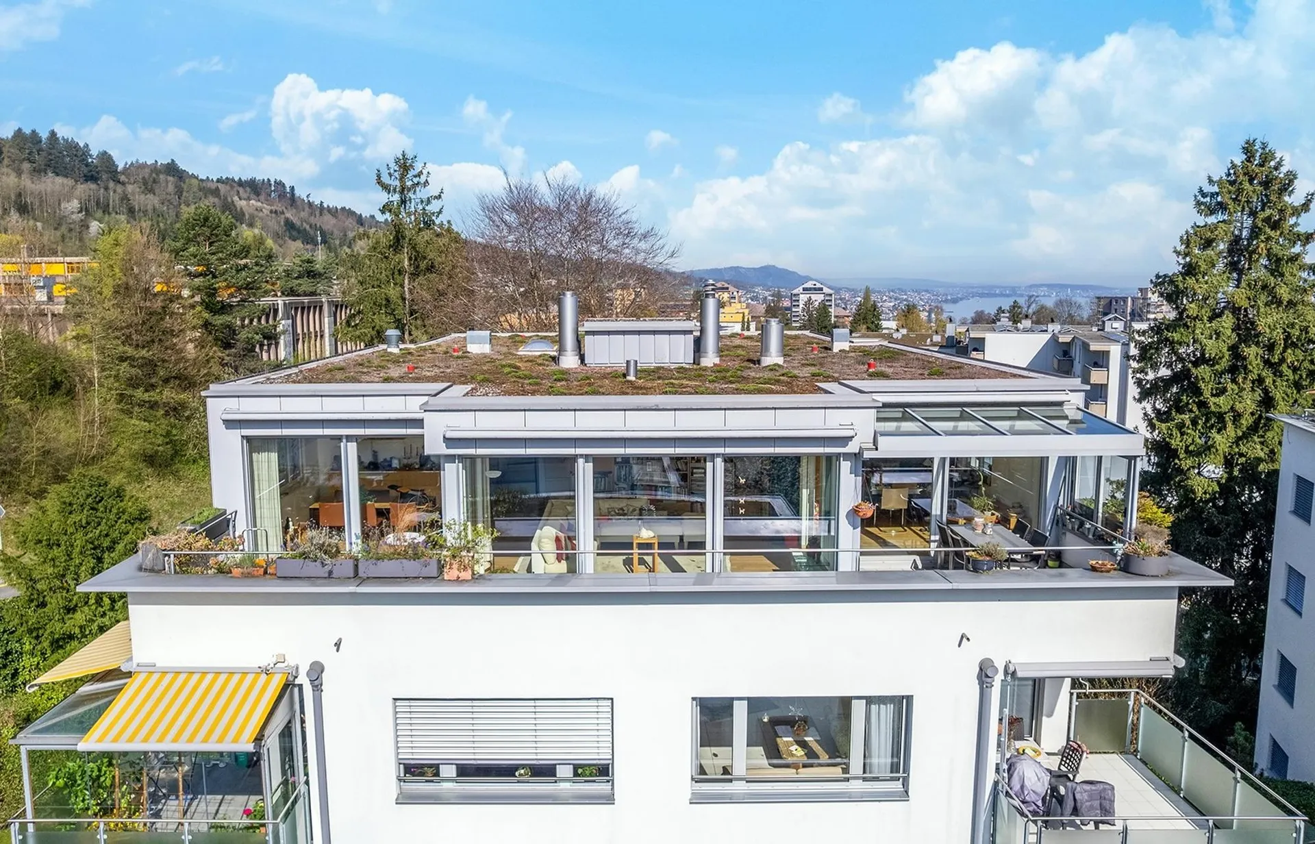 Penthouse mit Weitsicht und sonnigen Terrassen