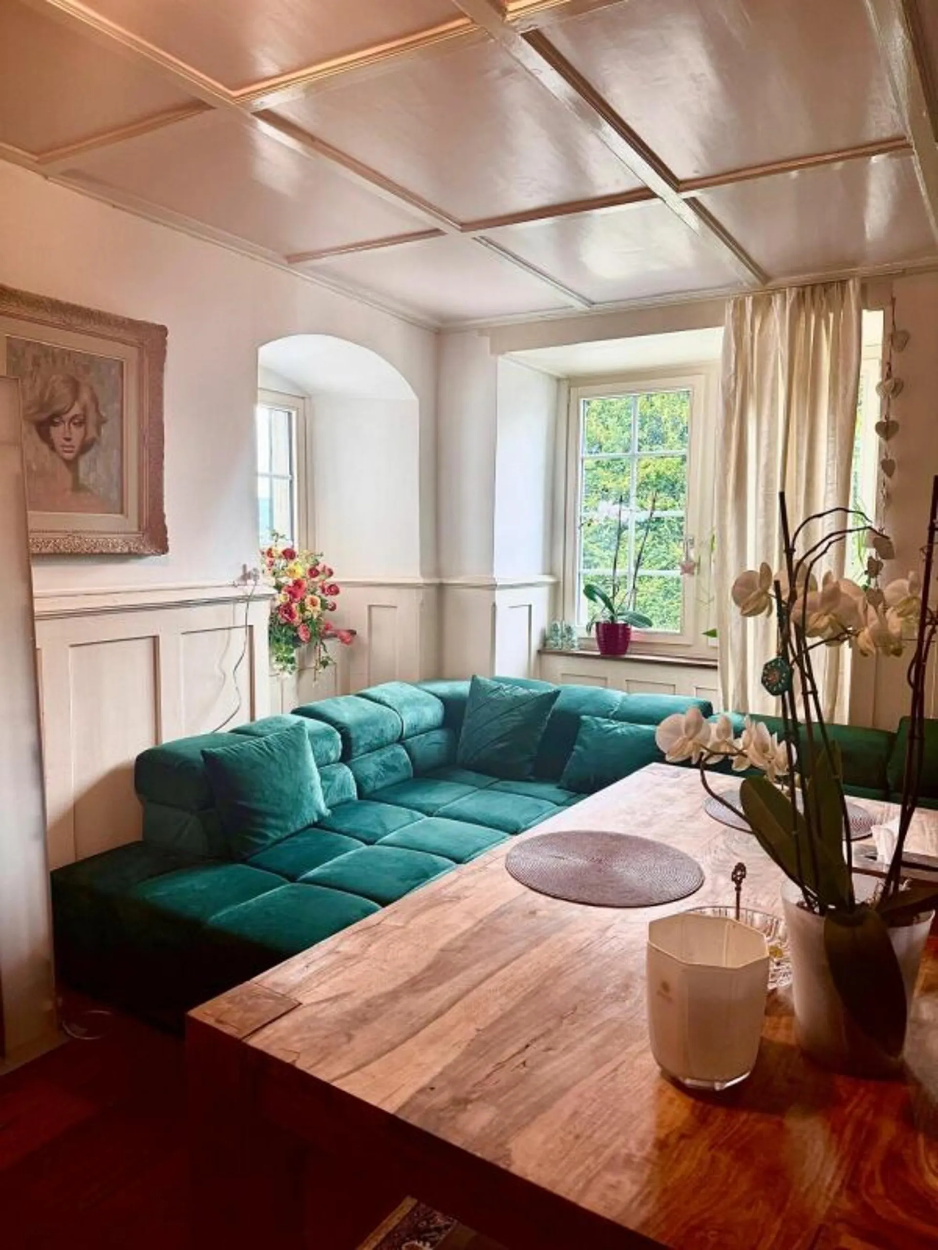 Wohnen mit Charakter - stilvolle 6.5 Zimmer Wohnung am Zürichsee